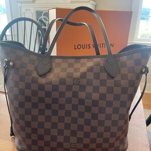 Louis Vuitton Neverfull MM